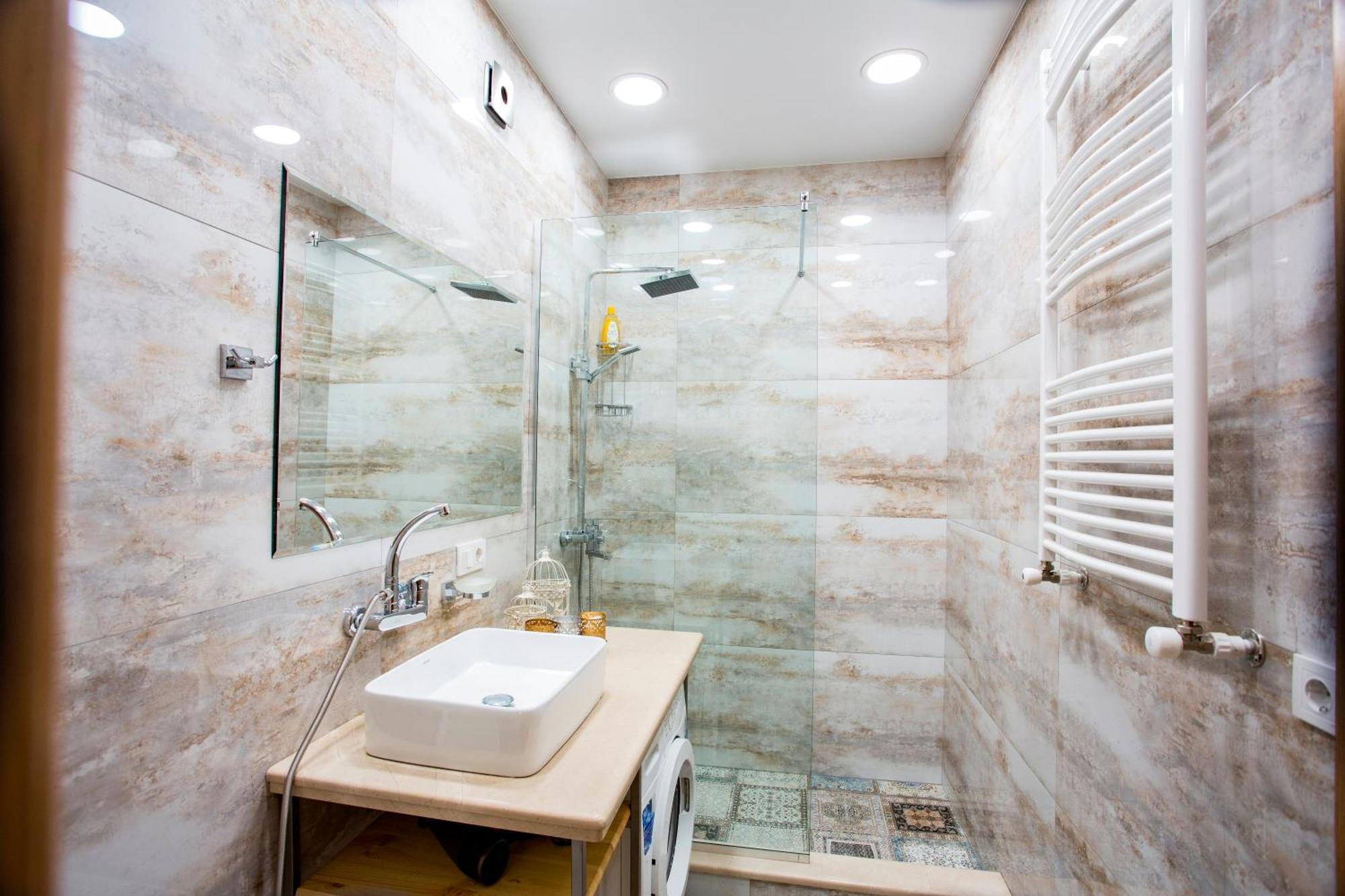 Yellow Apartment In Avlabari تبليسي المظهر الخارجي الصورة