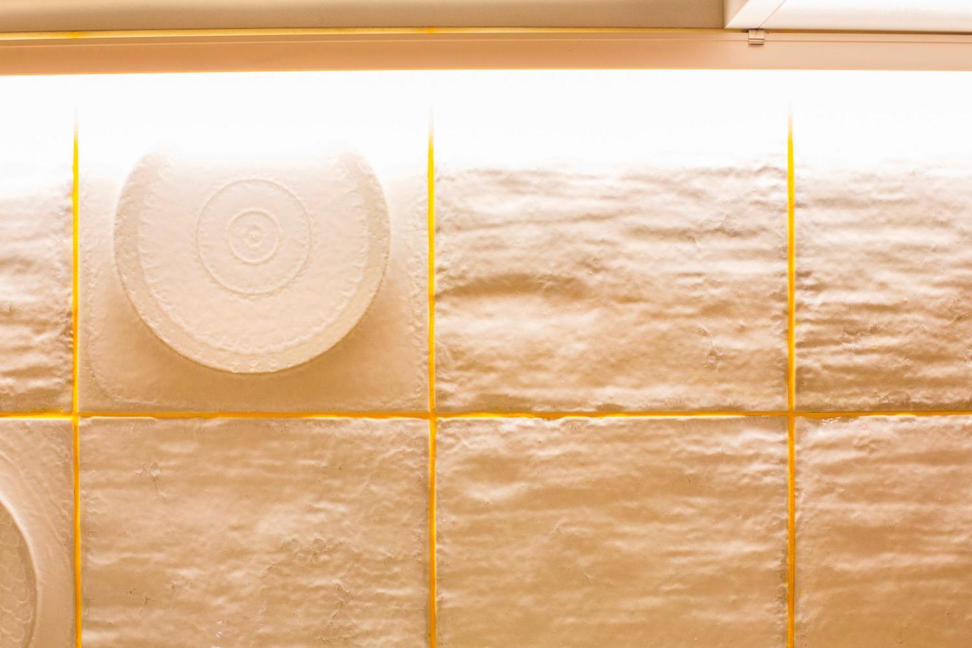 Yellow Apartment In Avlabari تبليسي المظهر الخارجي الصورة